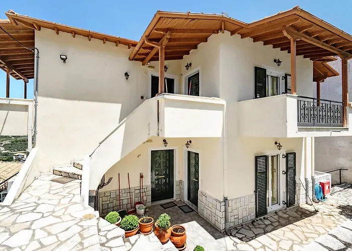 Lefkothea 1 * Frinion