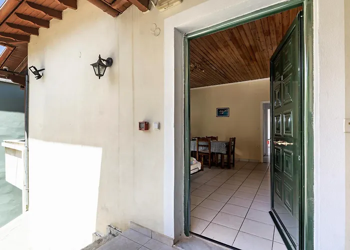 Lefkothea 1 Apartment Frinion